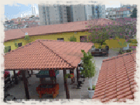 Instalações da casa no painel lateral.